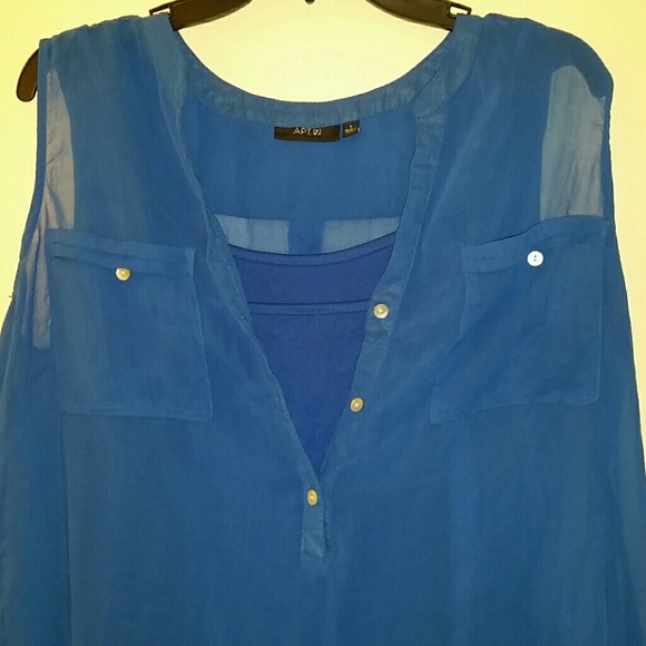 Blue blouse. - Picture 2 of 5